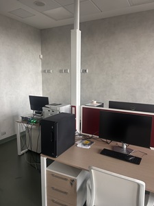 1 computer server