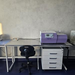 CENTRIFUGA REFRIGERATA E MICROSCOPIO