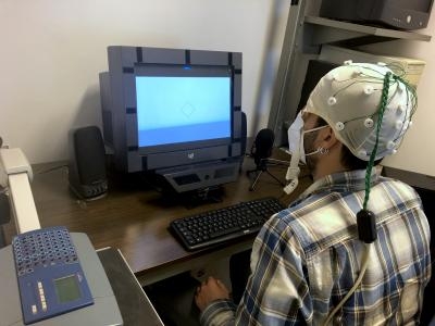 Registrazione EEG durante un compito sperimentale