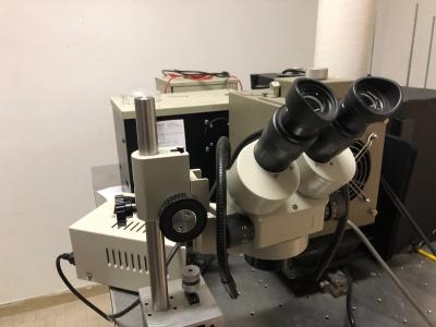 Microscopio ottico e Monocromatore