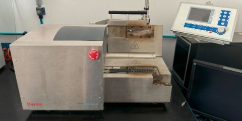 Laboratorio di ingegneria dei materiali polimerici e compositi