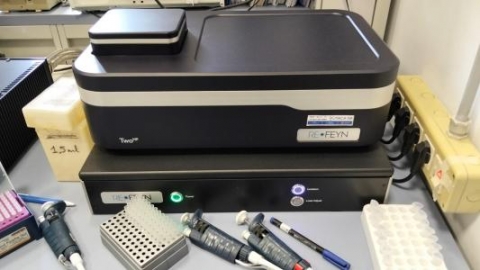 Mass photometer - Refeyn Mass photometer - Refeyn